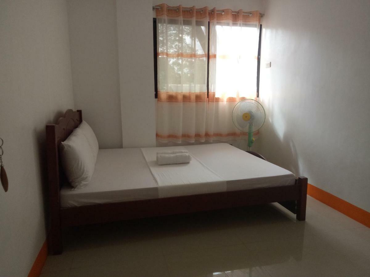 Lan Bless Pension House Coron Esterno foto